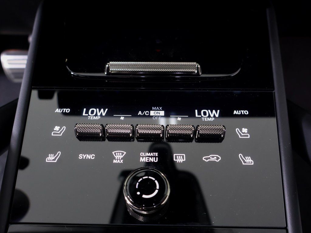 2025 Porsche Cayenne Coup Turbo E-Hybrid - Photo 20