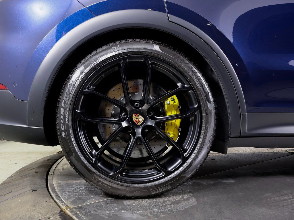 2025 Porsche Cayenne Coup Turbo GT - Photo 24