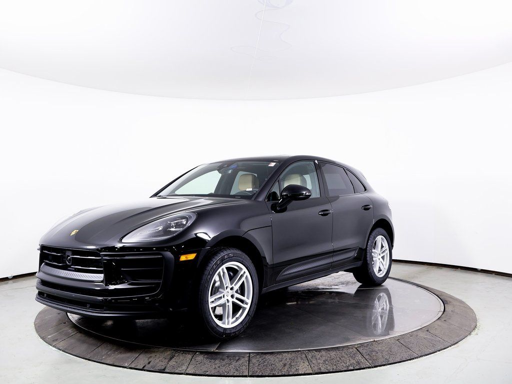 2025 Porsche Macan