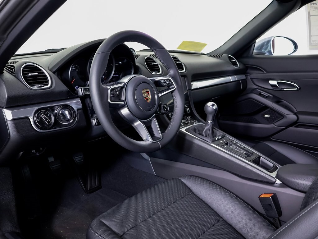 2025 Porsche Boxster Base photo 4
