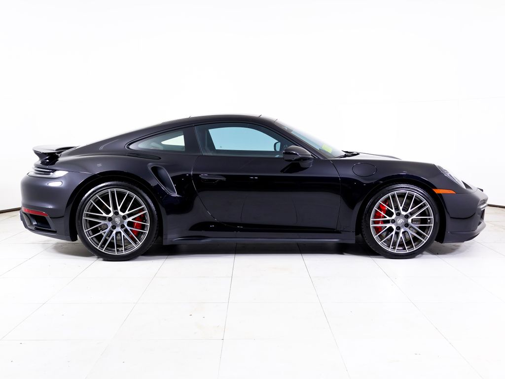 2024 Porsche 911 Turbo - Photo 32
