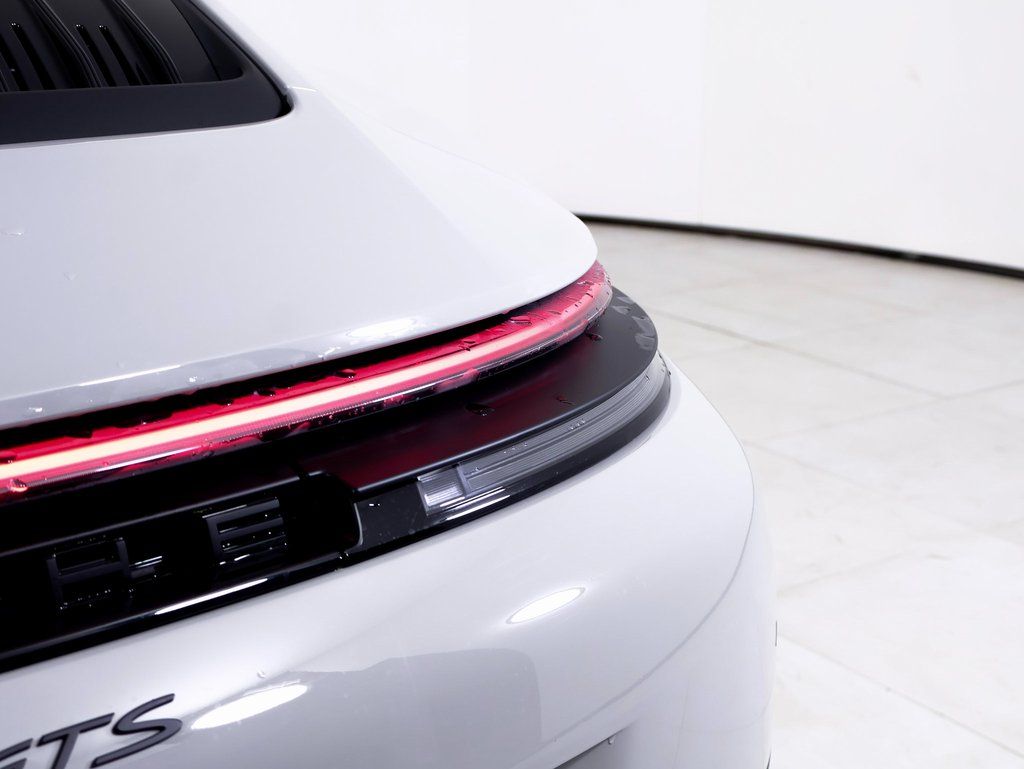 2026 Porsche 911 GTS - Photo 10