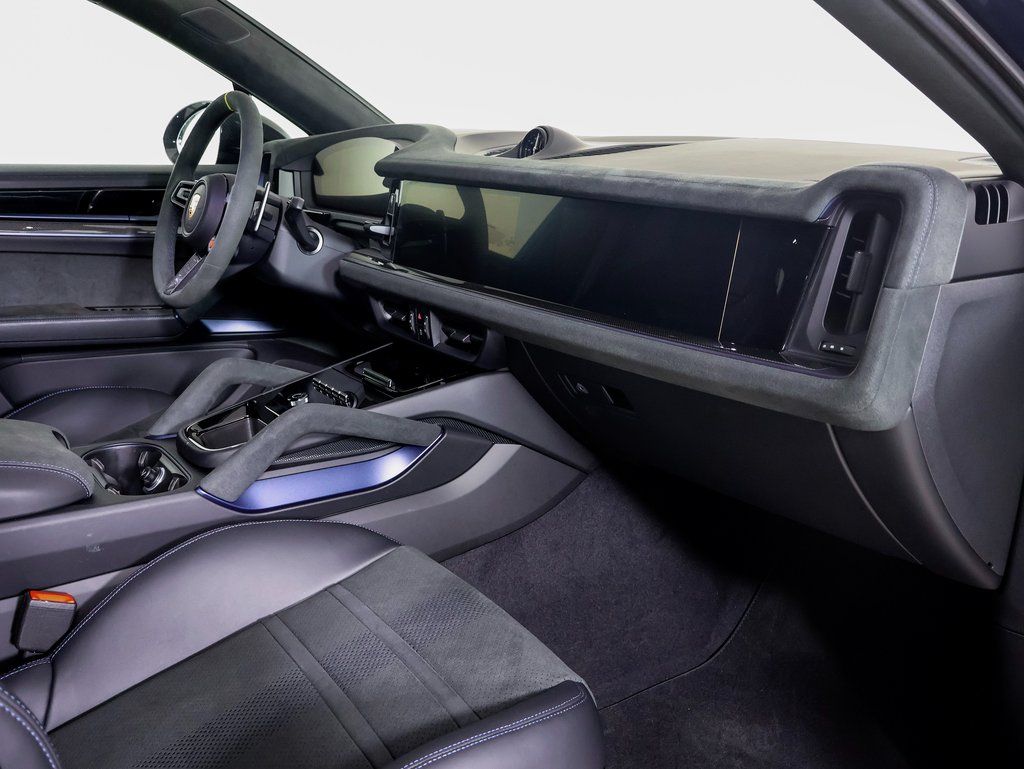 2025 Porsche Cayenne Coup Turbo GT - Photo 7