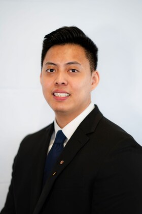 Staff member David Liang from ID_a9c9e33509c6