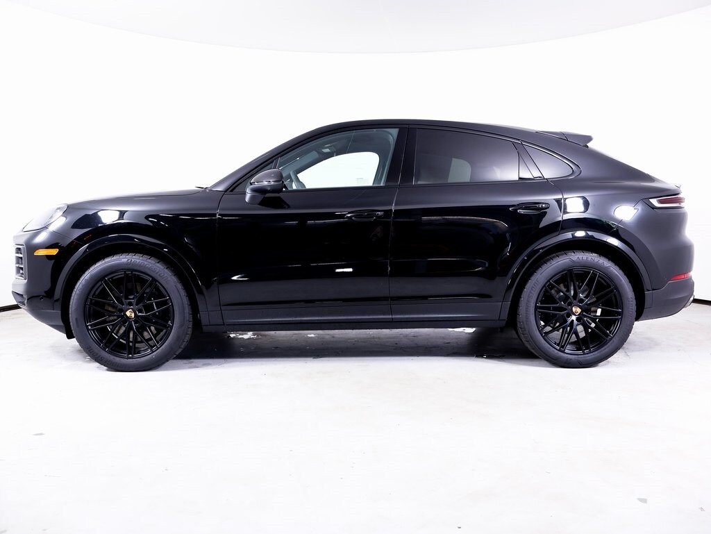 2025 Porsche Cayenne Coupe photo 2
