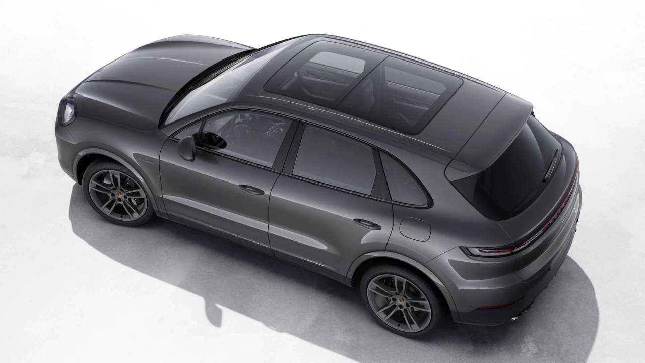 2026 Porsche Cayenne E-Hybrid photo 4