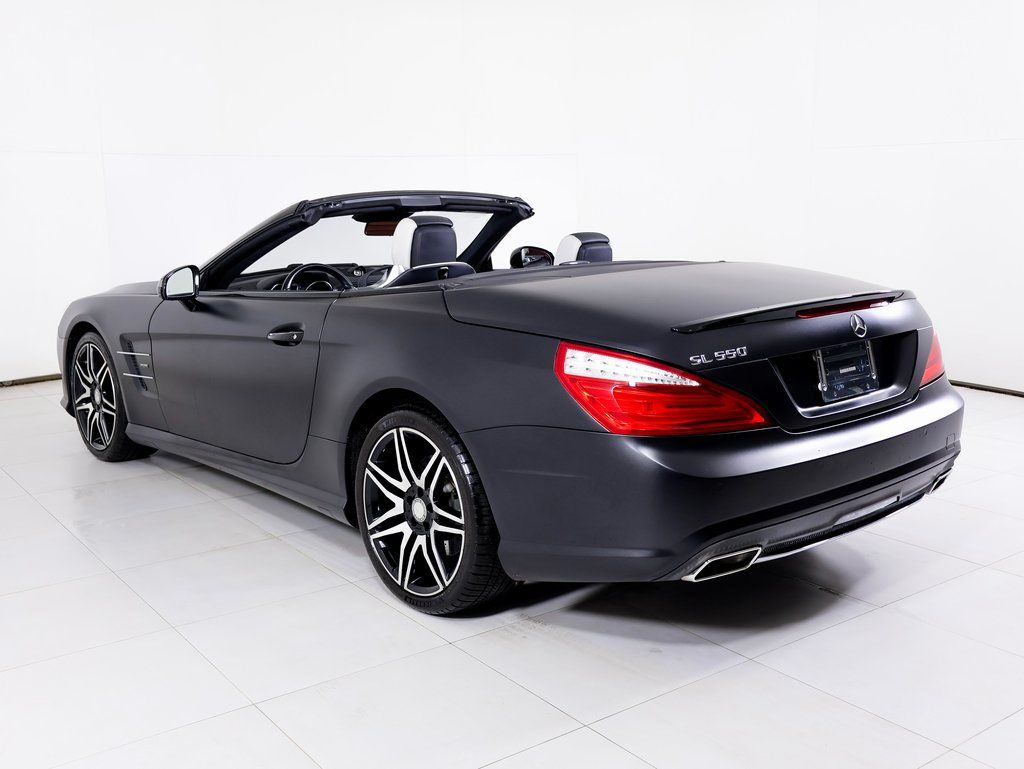 2015 Mercedes Benz SL 550 photo 3