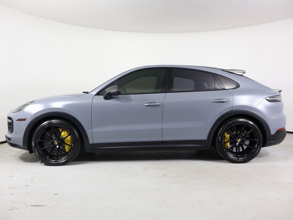 2023 Porsche Cayenne Coupe Turbo GT photo 2