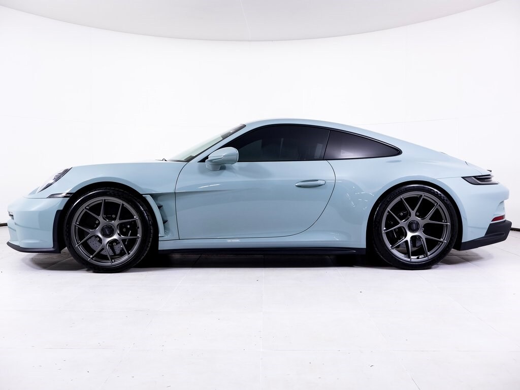 2024 Porsche 911 S/T photo 2