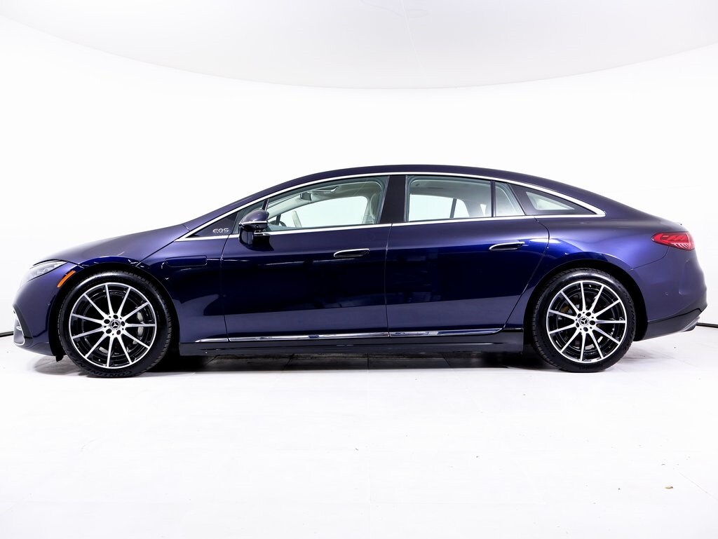 2022 Mercedes Benz EQS Sedan 580 4MATIC photo 2