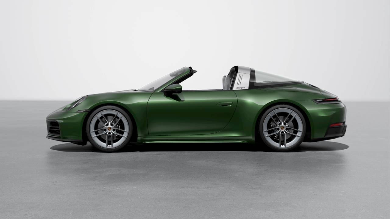 2026 Porsche 911 Targa 4S photo 2