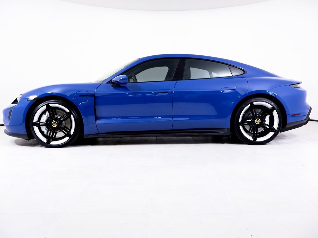 2024 Porsche Taycan GTS photo 2