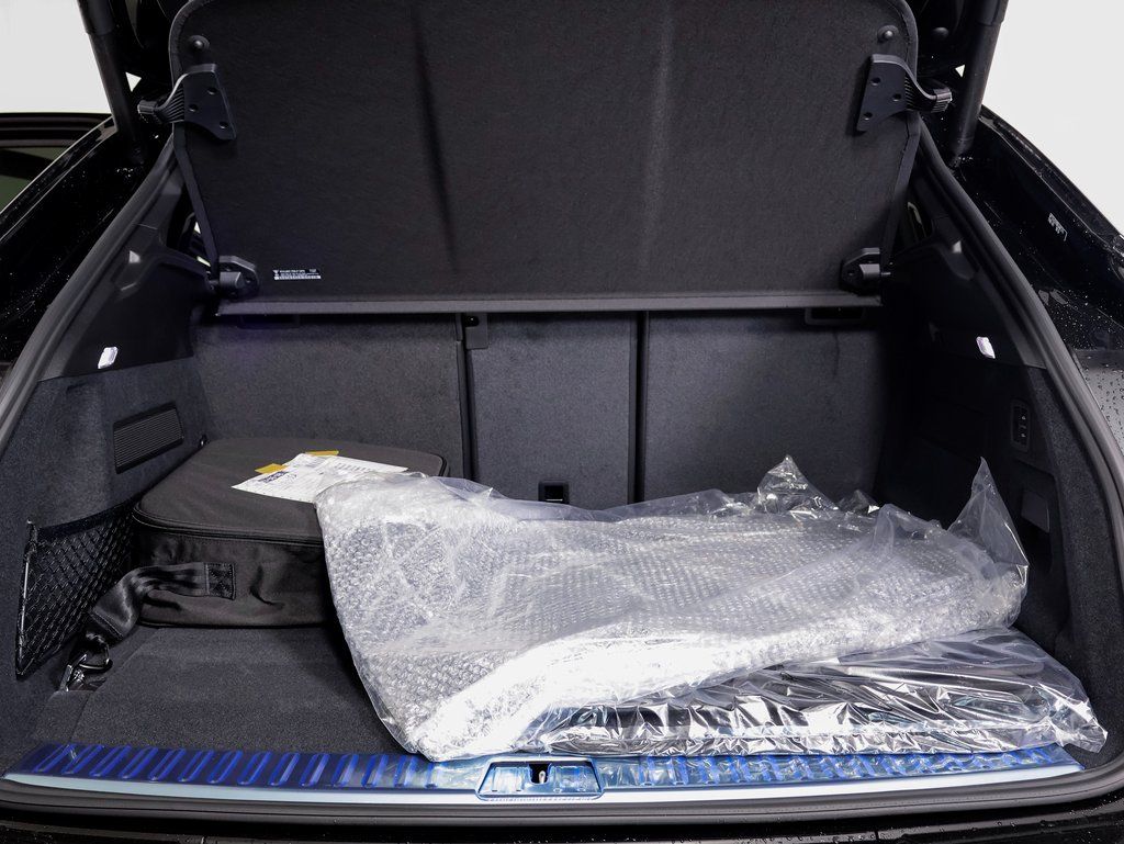 2025 Porsche Cayenne Coup Turbo E-Hybrid - Photo 17