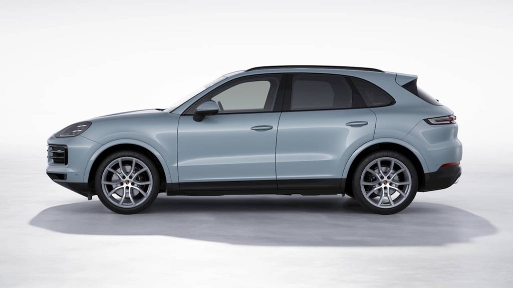 2026 Porsche Cayenne photo 2