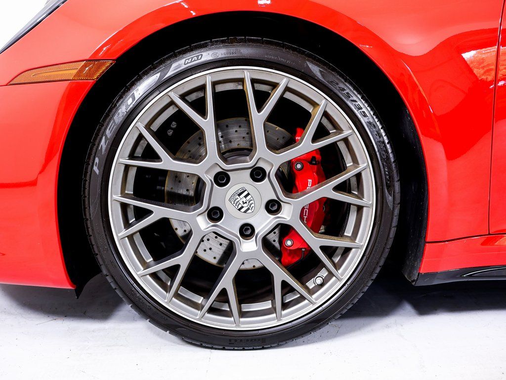 2024 Porsche 911 - Photo 28