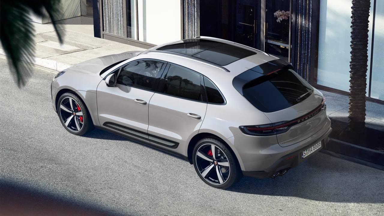 2025 Porsche Macan S photo 4