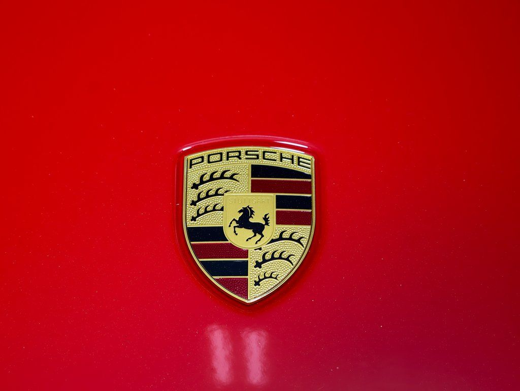 2024 Porsche 911 - Photo 17
