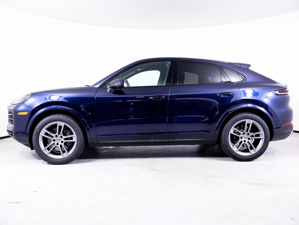 2025 Porsche Cayenne Coupe photo 2