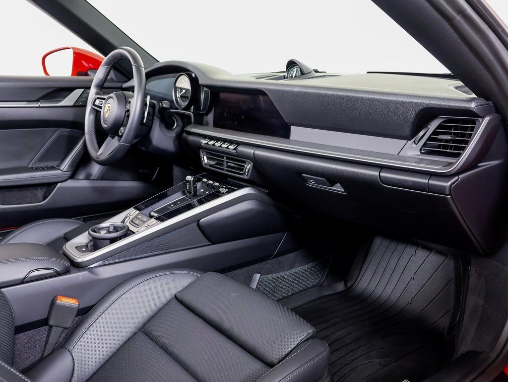 2024 Porsche 911 - Photo 8