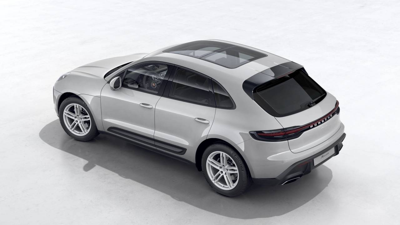2026 Porsche Macan T photo 3