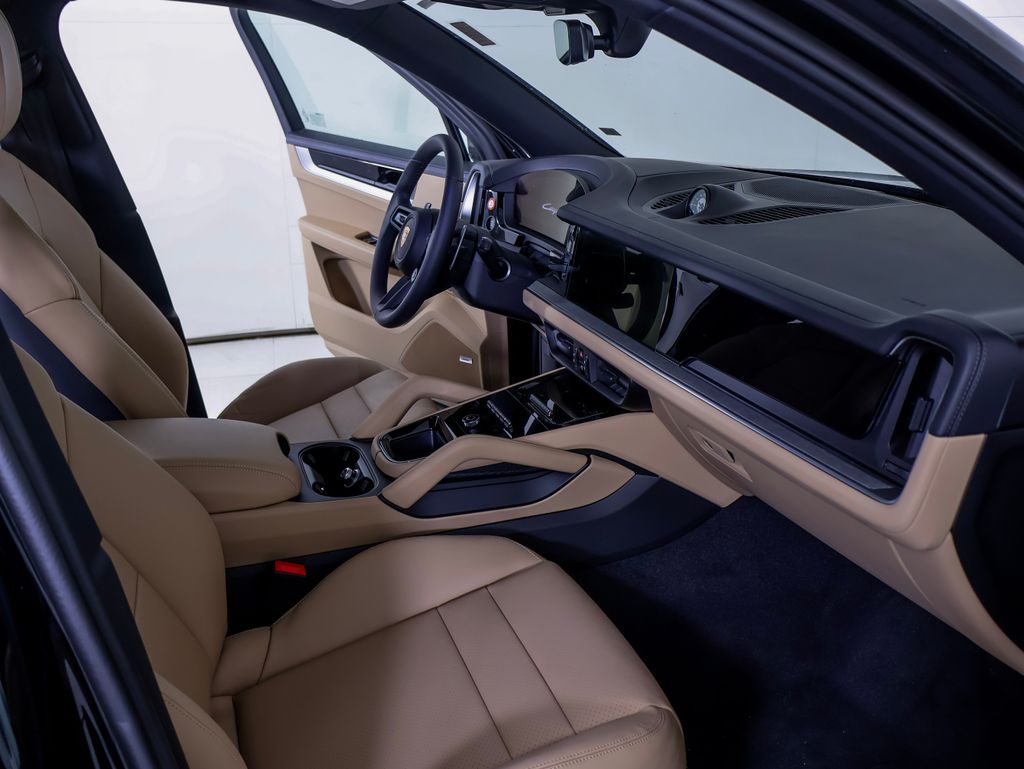 2026 Porsche Cayenne E-Hybrid - Photo 8