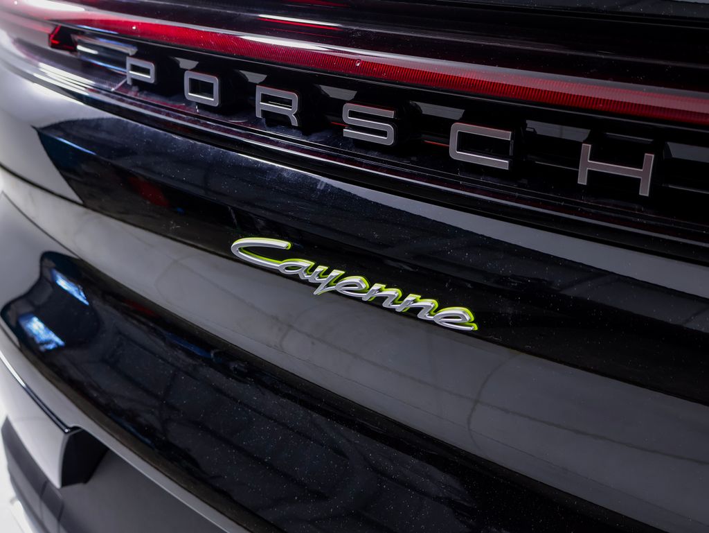 2026 Porsche Cayenne E-Hybrid - Photo 30