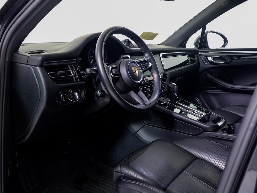 Used 2025 Porsche Macan SUV