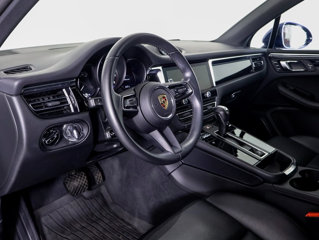 Used 2025 Porsche Macan SUV