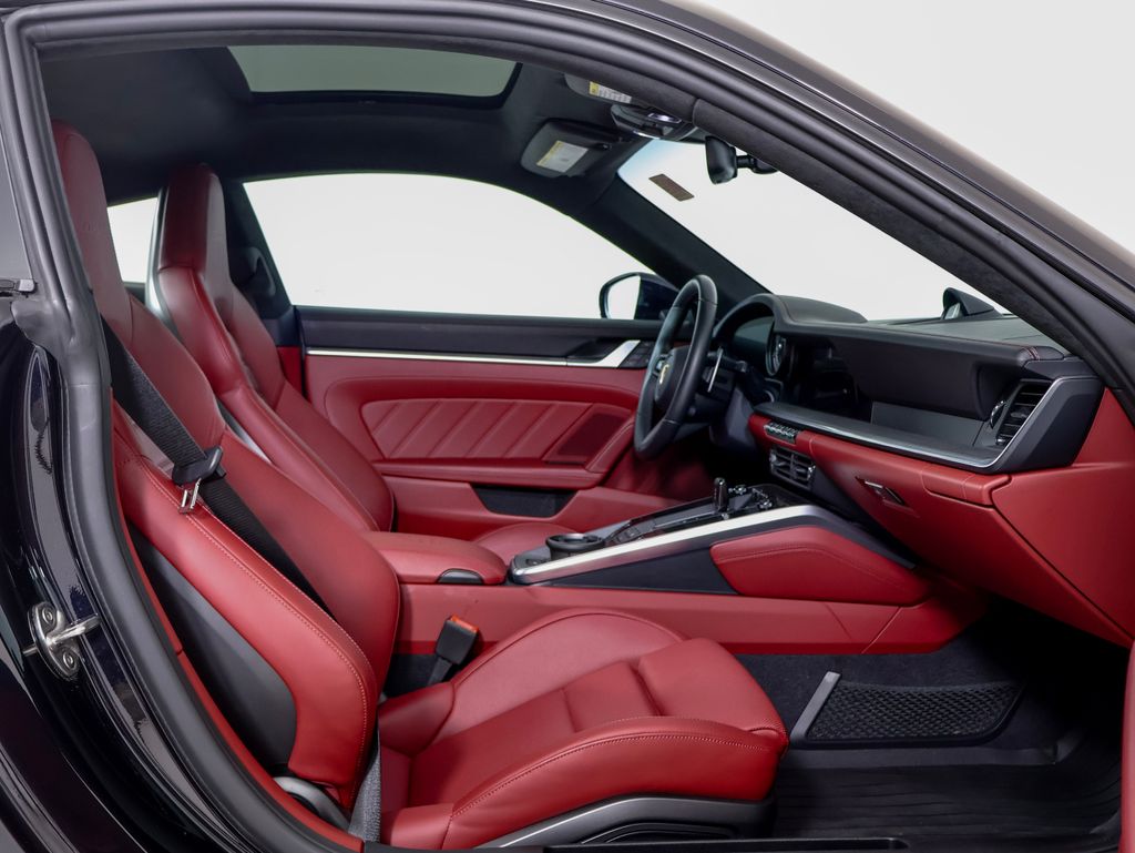 2024 Porsche 911 Turbo - Photo 8