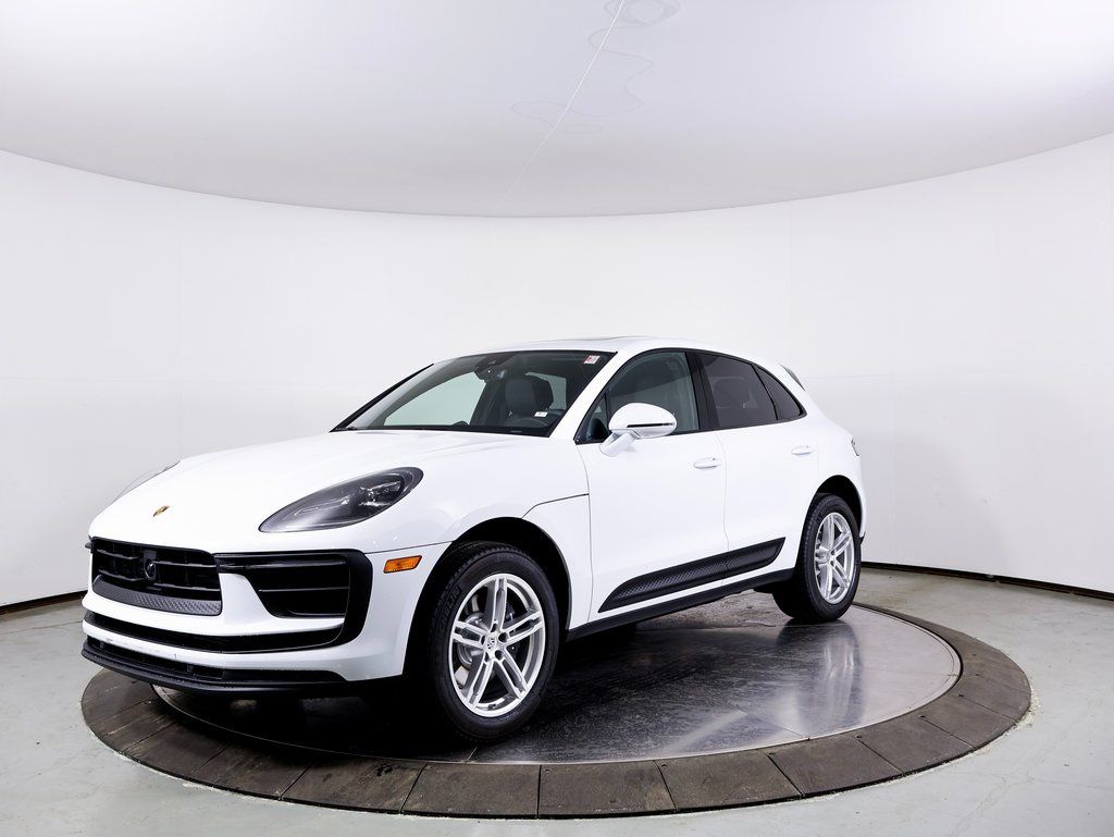 2025 Porsche Macan