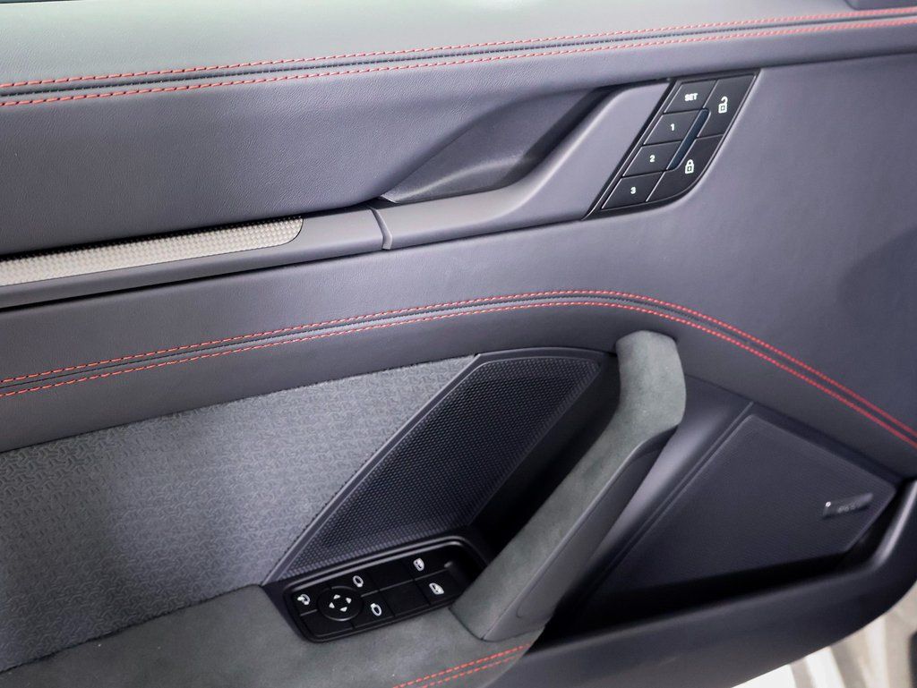 2026 Porsche 911 GTS - Photo 20