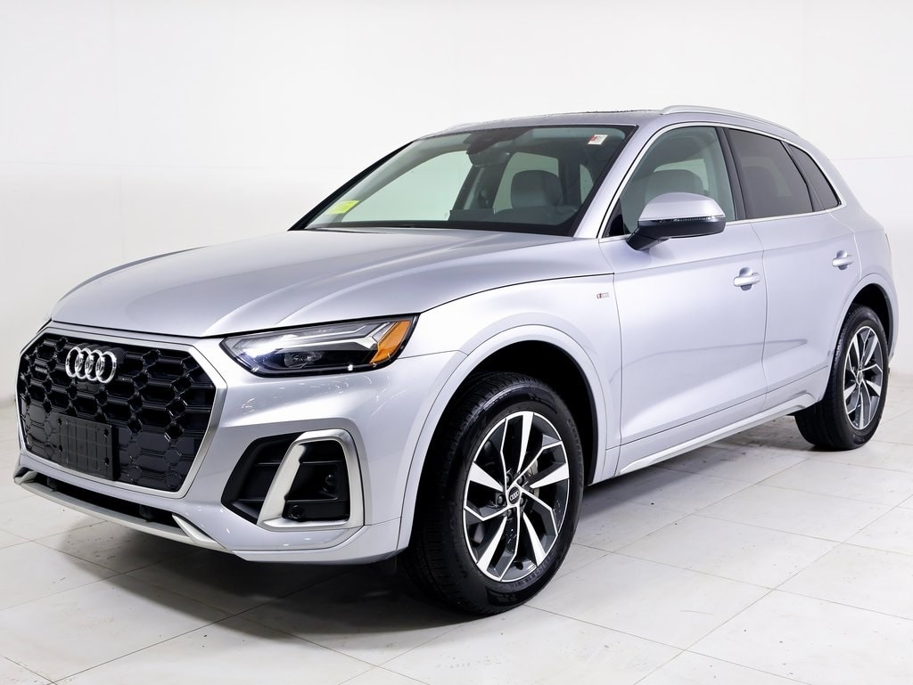 2023 Audi Q5 Premium Plus's photo