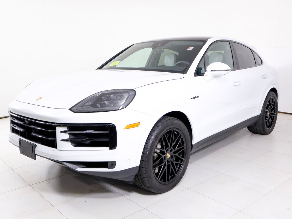 2025 Porsche Cayenne E-Hybrid's photo