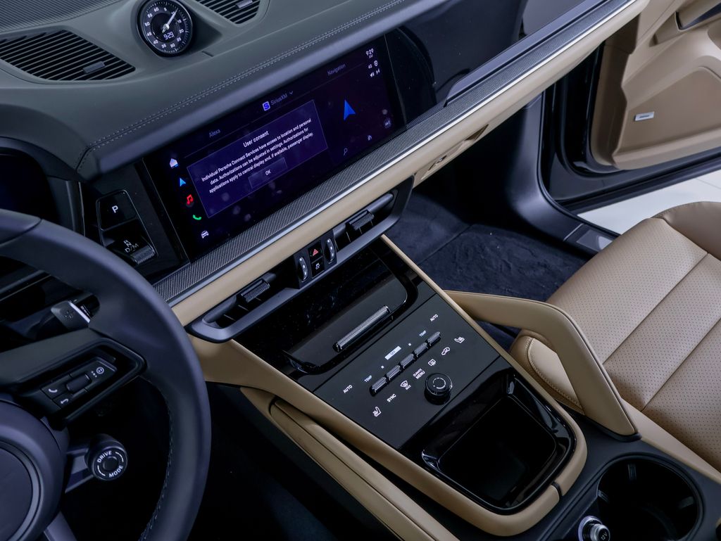 2026 Porsche Cayenne E-Hybrid - Photo 18
