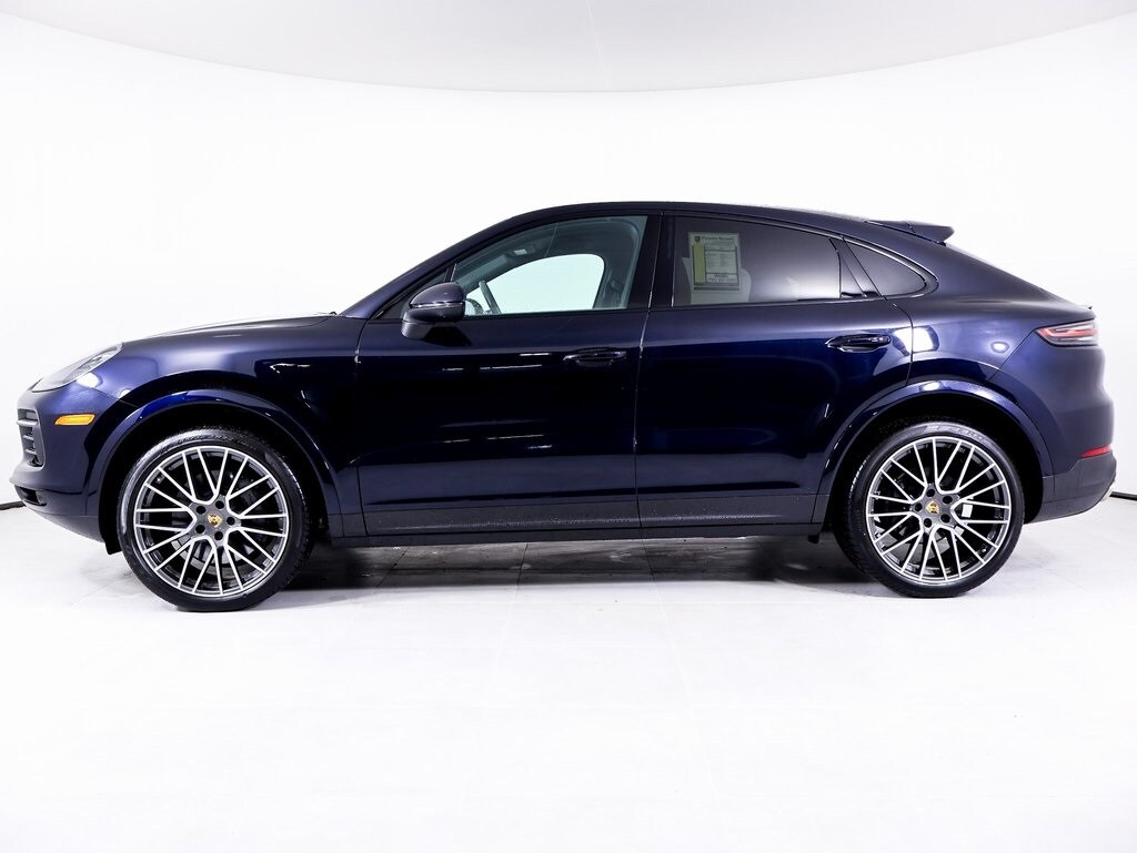 2022 Porsche Cayenne Coupe S photo 2