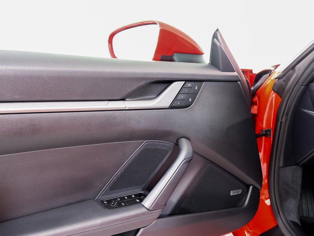 2024 Porsche 911 - Photo 25