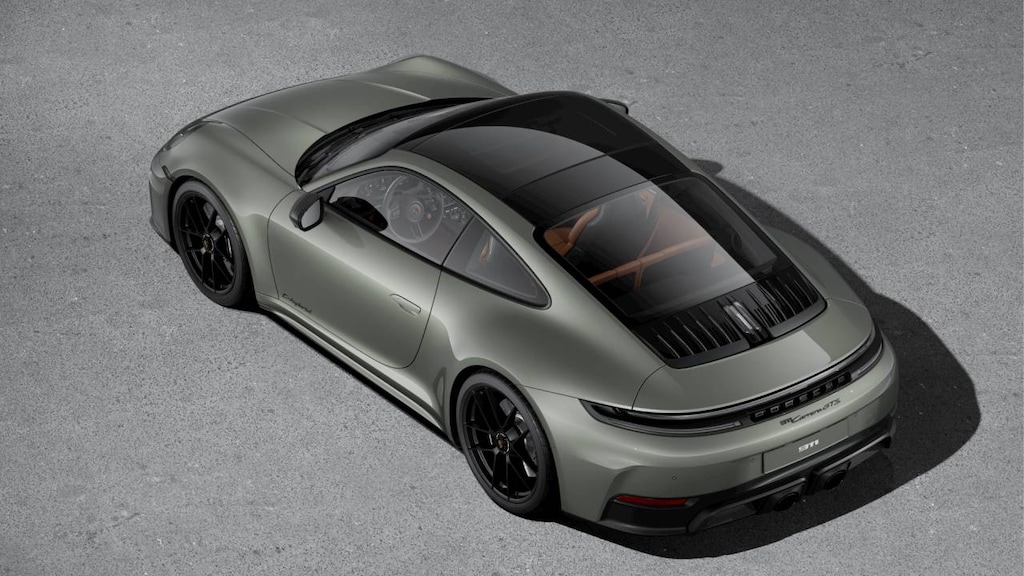 2026 Porsche 911 4 GTS photo 2