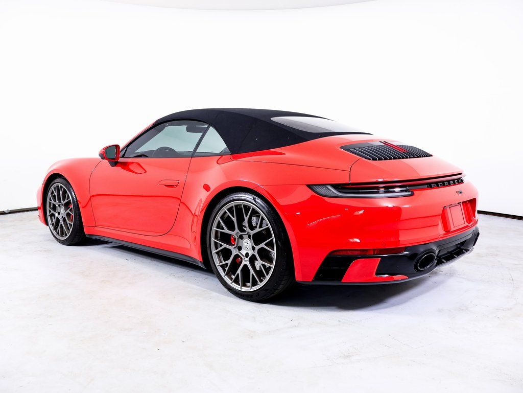 2024 Porsche 911 - Photo 13