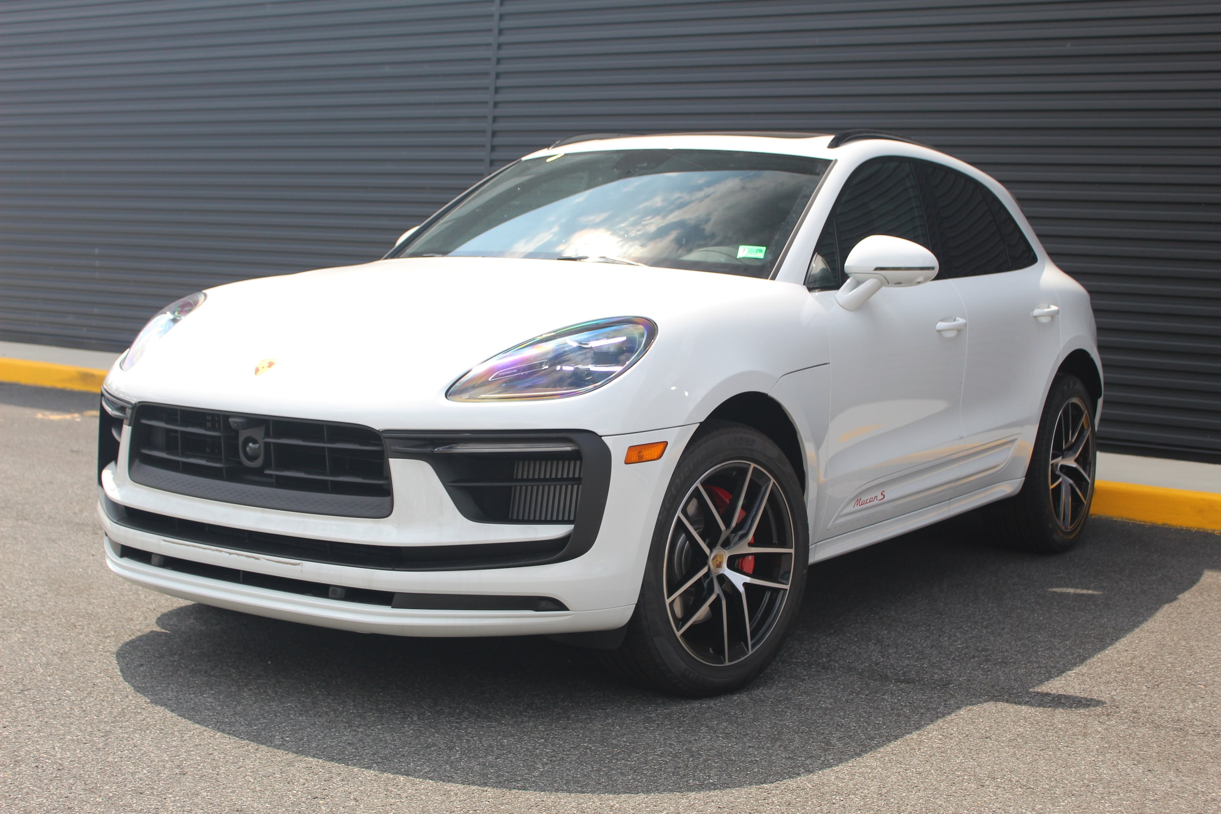 2025 Porsche Macan SUV 