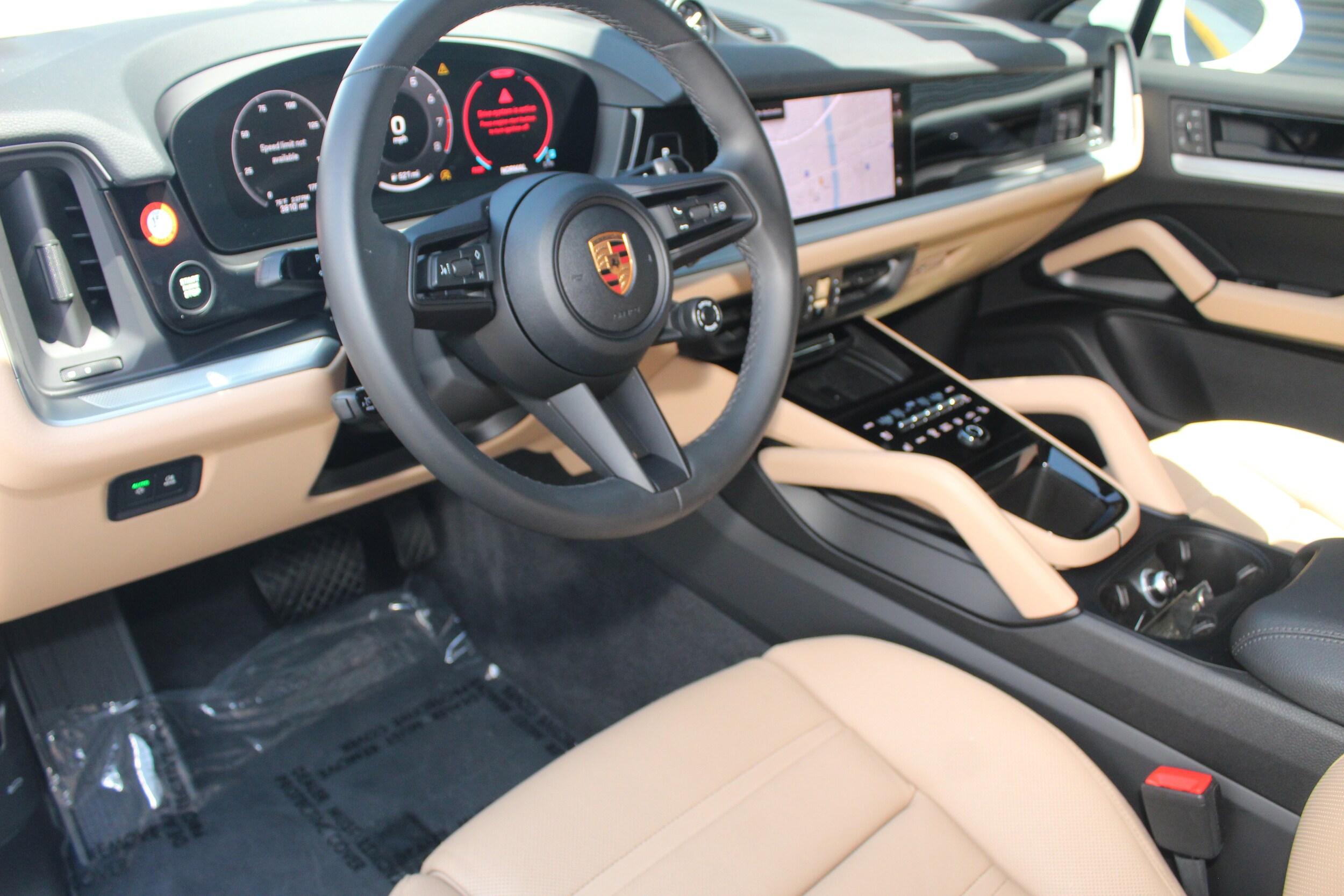 2025 Porsche Cayenne photo 4