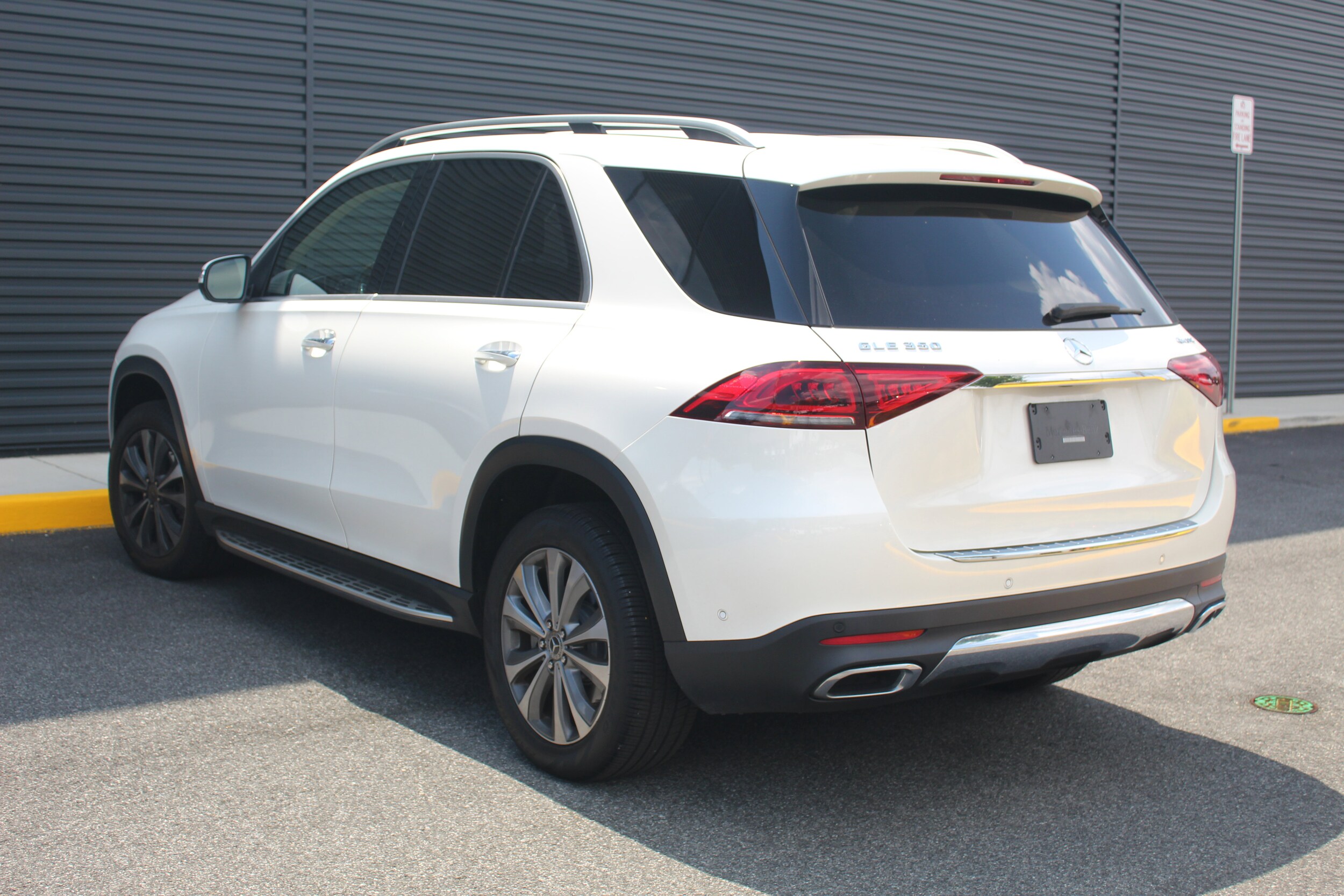 2020 Mercedes Benz GLE 350 photo 3