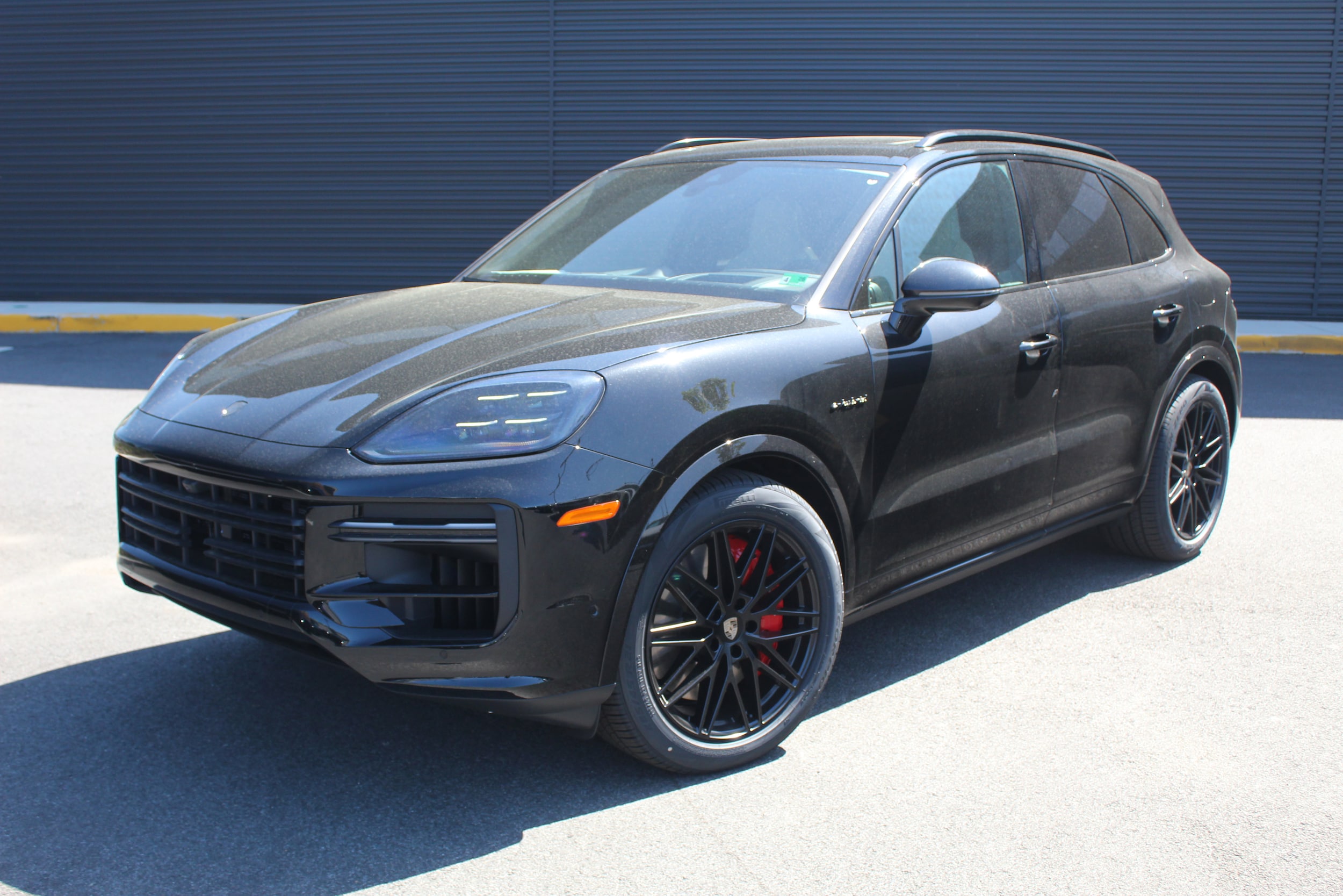 2025 Porsche Cayenne E-Hybrid SUV 