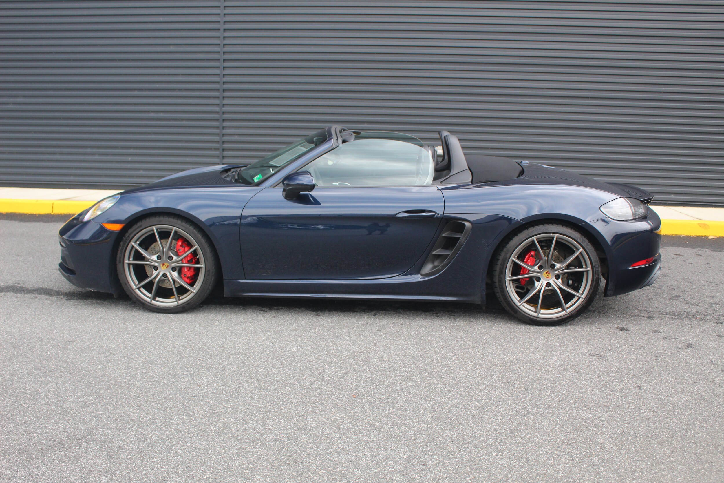 2019 Porsche Boxster GTS photo 2