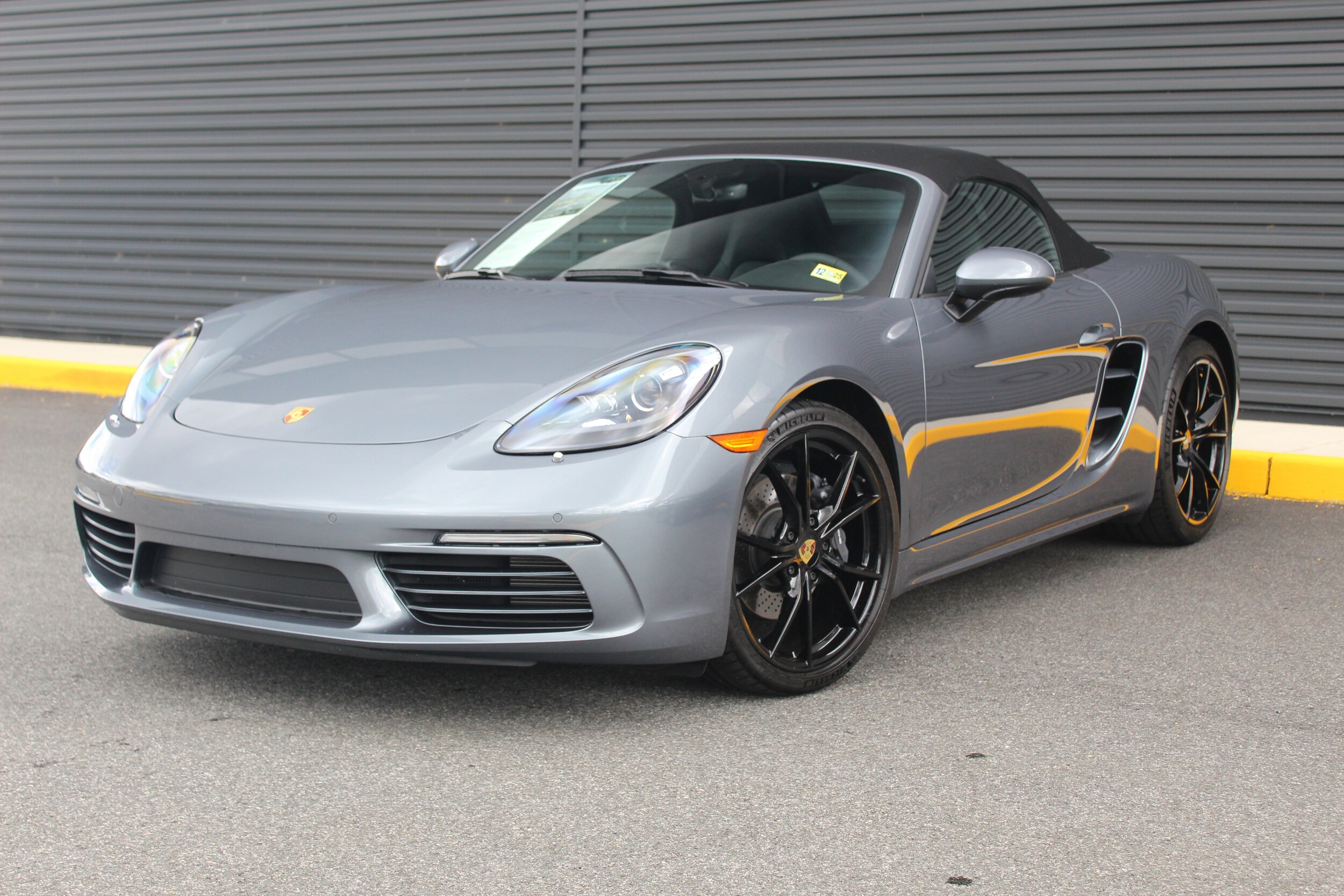 2025 Porsche 718