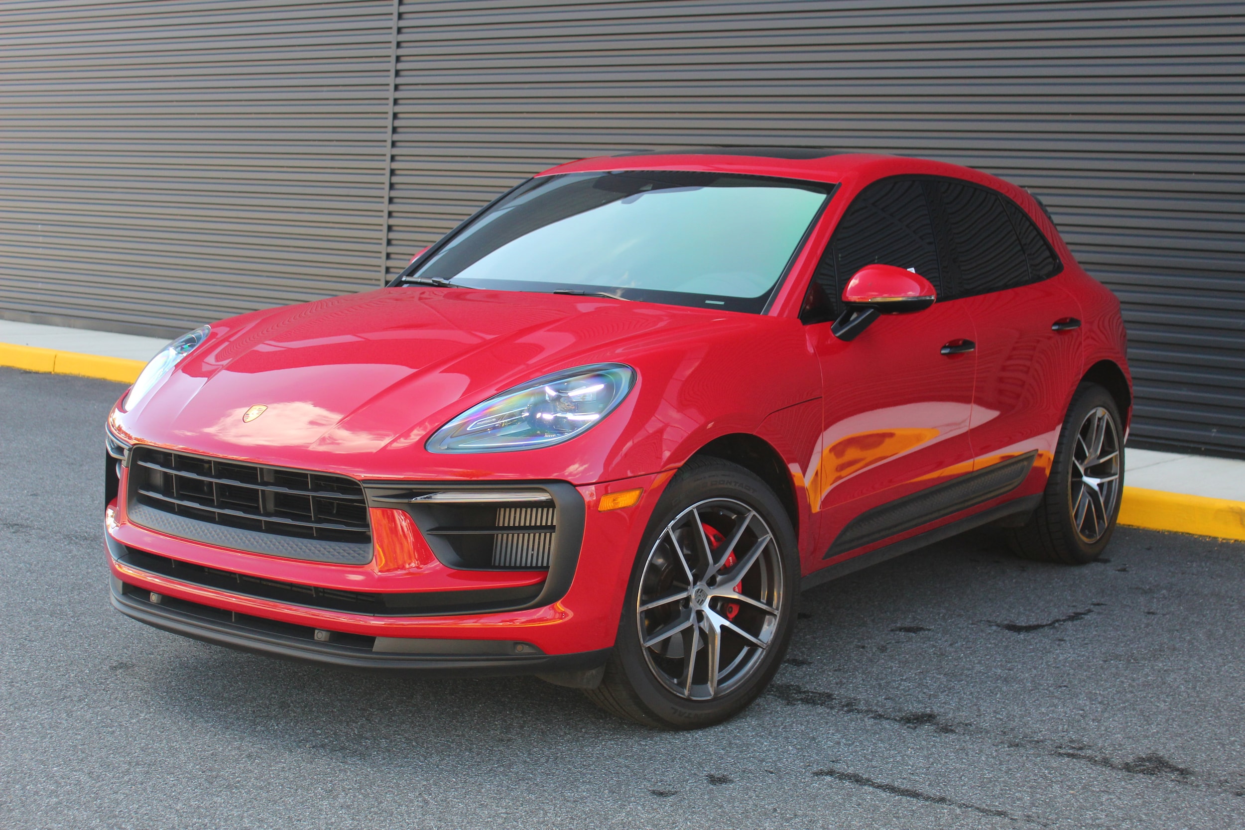 2022 Porsche Macan SUV 