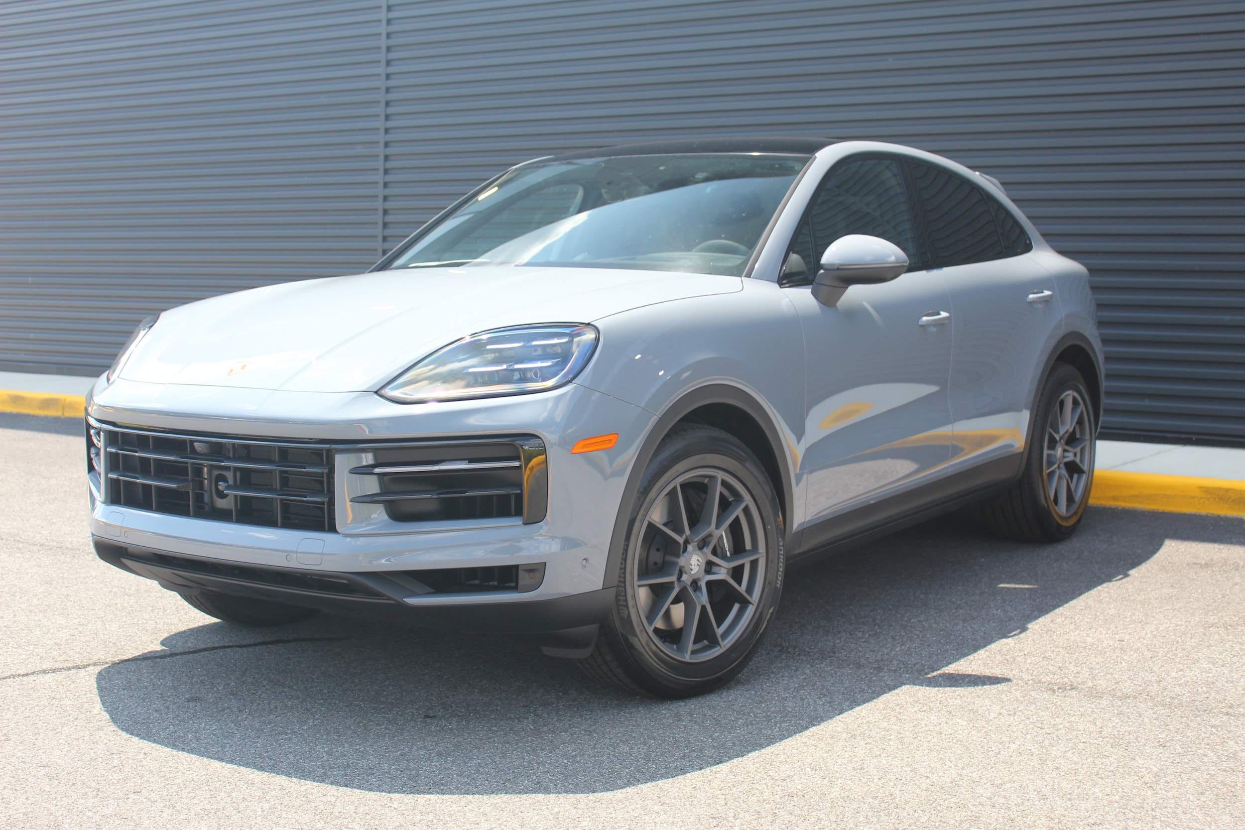 2025 Porsche Cayenne Coupe SUV 