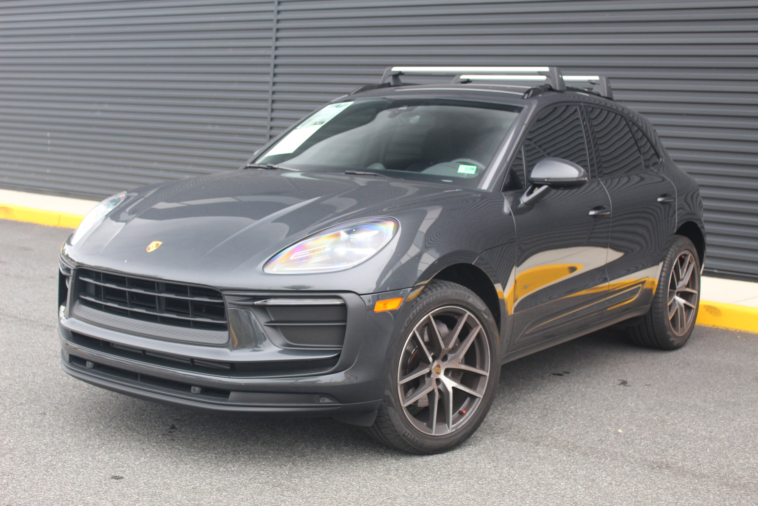 2022 Porsche Macan SUV  2022 Porsche Macan SUV