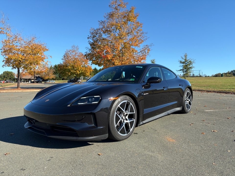 2025 Porsche Taycan Base's photo