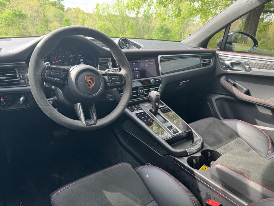 2024 Porsche Macan GTS photo 4