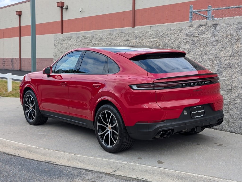 2025 Porsche Cayenne Coupe photo 3
